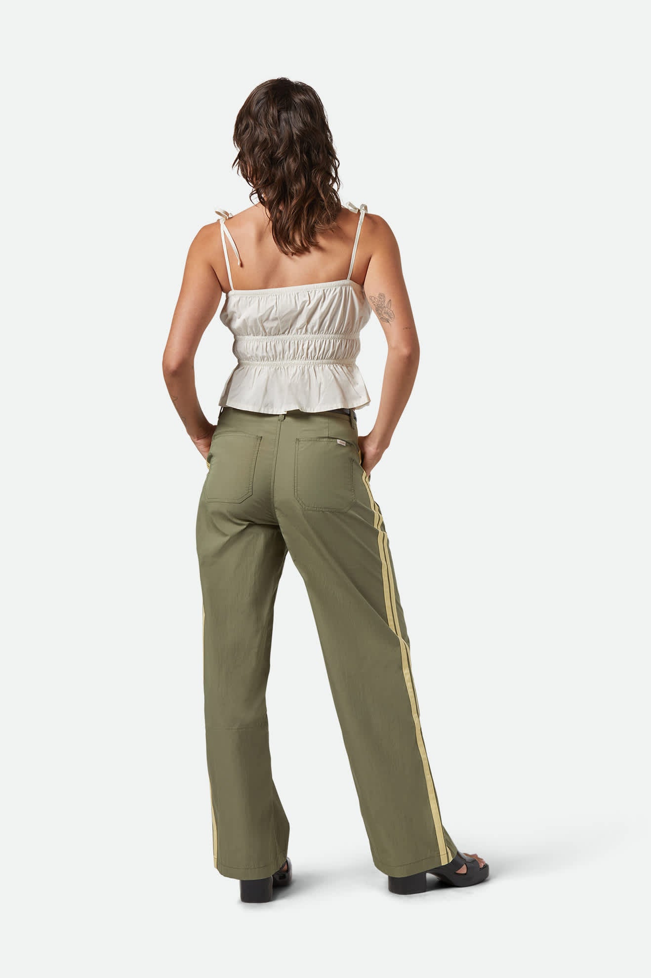 The Jane Lightweight Wide Leg Pant - Olive Surplus - Image 6